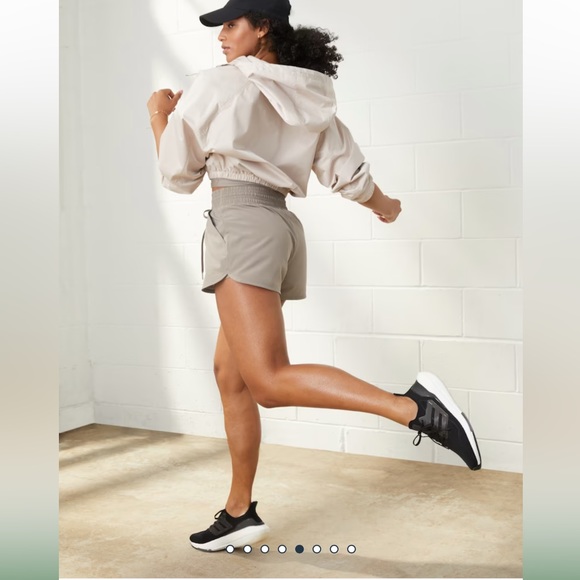 NWT High Rise Lined Workout Shorts - Picture 2 of 8